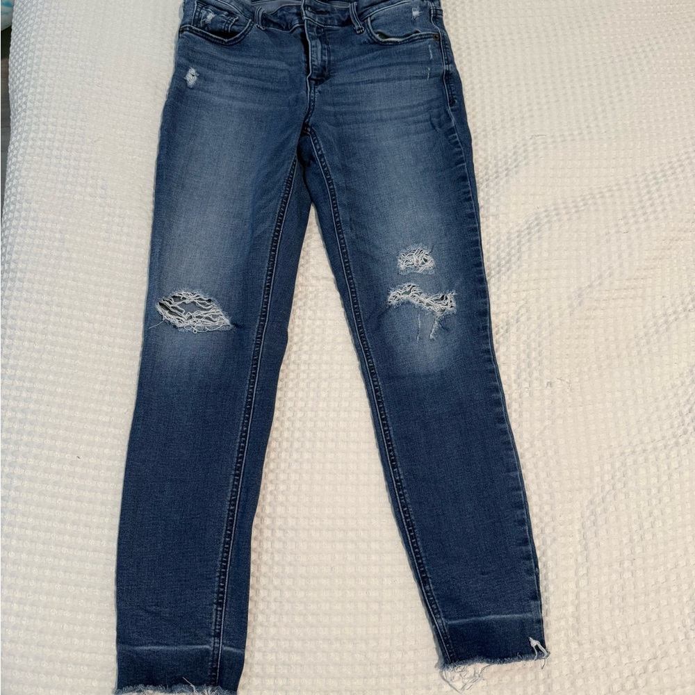 Old Navy Rockstar Super Skinny Ankle Jeans Fringe Hem